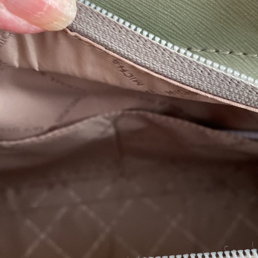 Purse - Picture 3 of 7